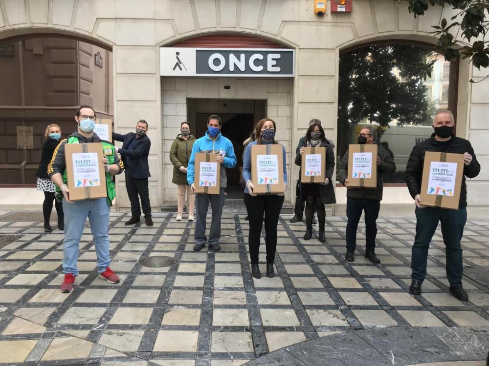 Entrega de alimentos en Granada