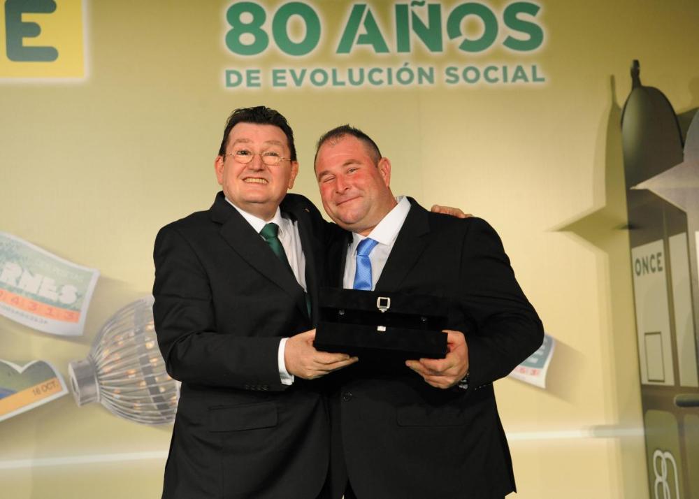 El director general de la ONCE con Carmelo Torres