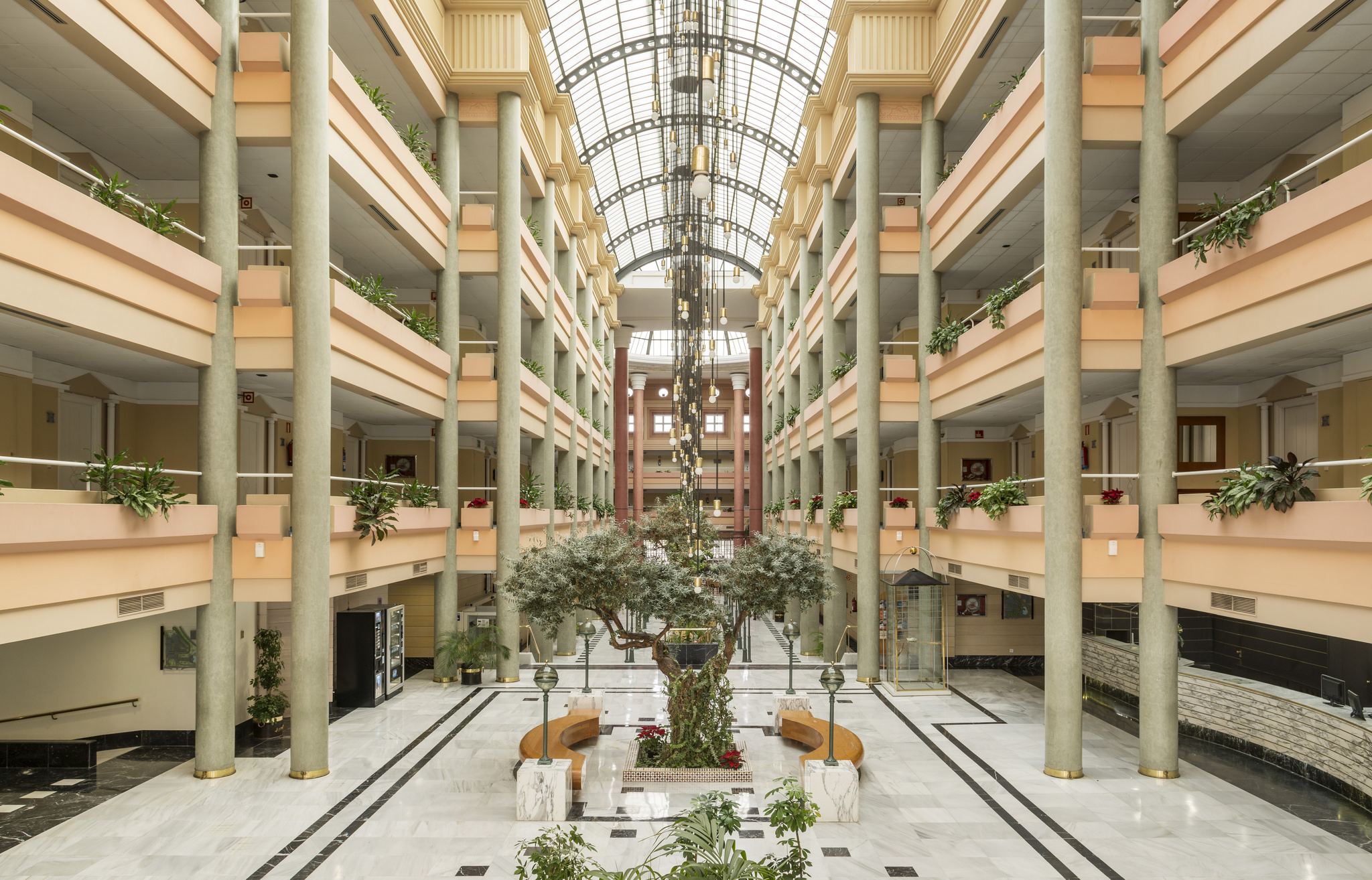 hotel_ilunion_alcora_sevilla_1.jpg