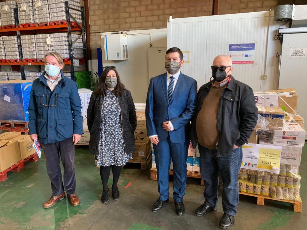 Segunda entrega de alimentos en Huelva