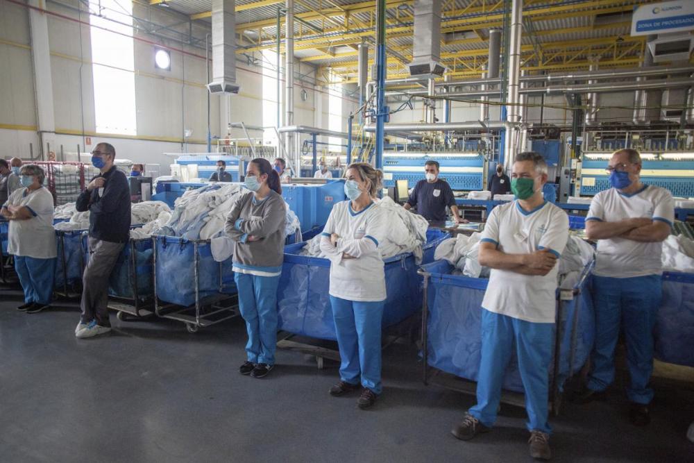 Vista general de los trabajadores durante el acto