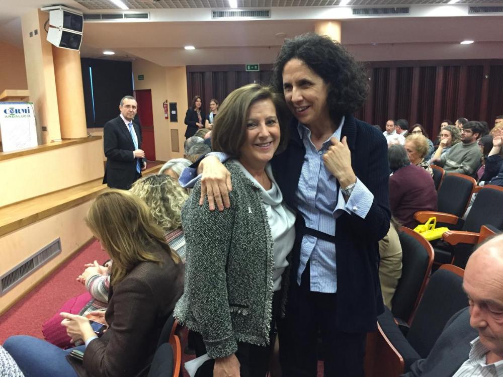 María José Sánchez Rubio y Ana Peláez juntas en uno de los recesos de la Jornada