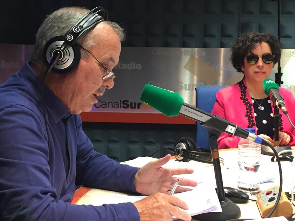 Tom Martín Benítez entrevistó a la presidenta del Consejo Territorial, Isabel Viruet, en 'La Hora de Andalucía' de Canal Sur Radio al inicio de la jornada inaugural
