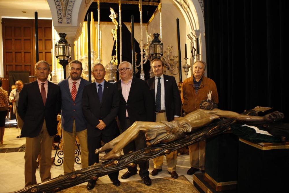 El subdelegado territorial, José Antonio Toledo, acompañó la visita del grupo de afiliados a la Vera Cruz de Sevilla