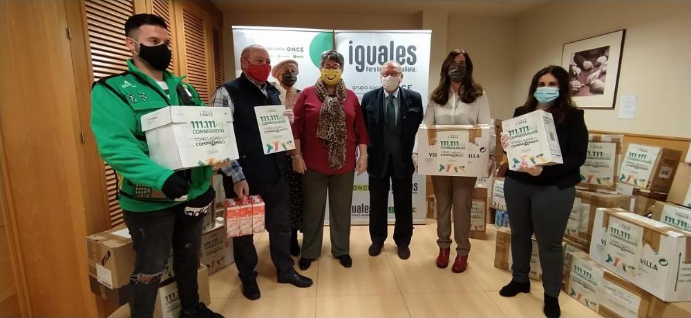 Entrega de alimentos en Jaén