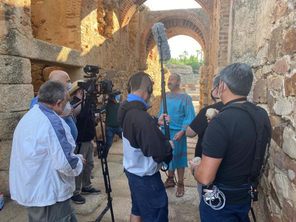 El actor gaditano Josema Gómez, grabando en el Teatro Romano de Mérida
