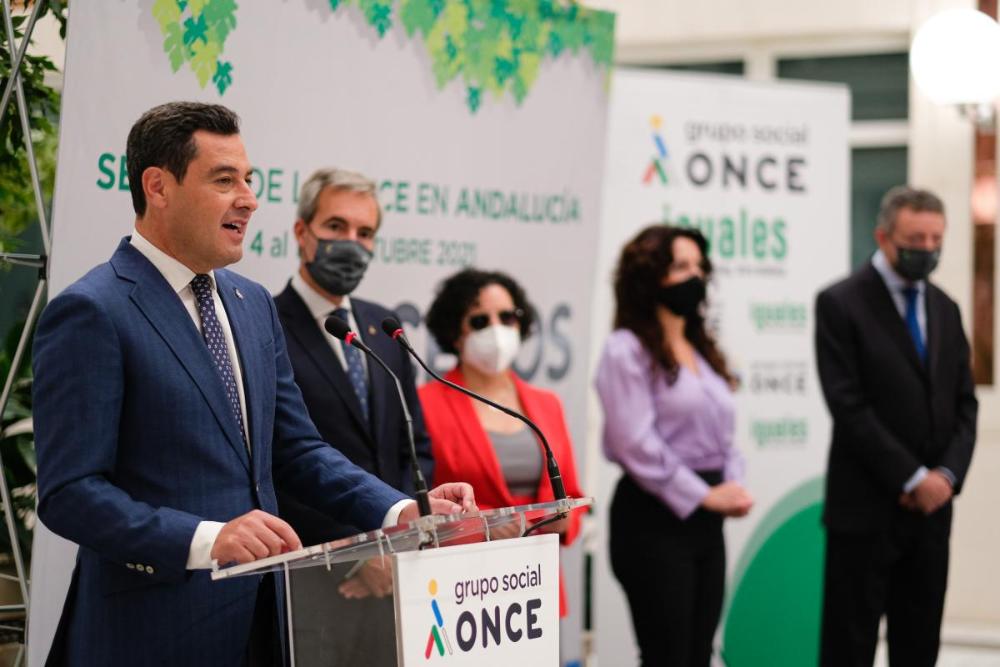 Moreno aseguró que tendrá en cuenta la opinión de la ONCE en la gestión de los fondos europeos sociales