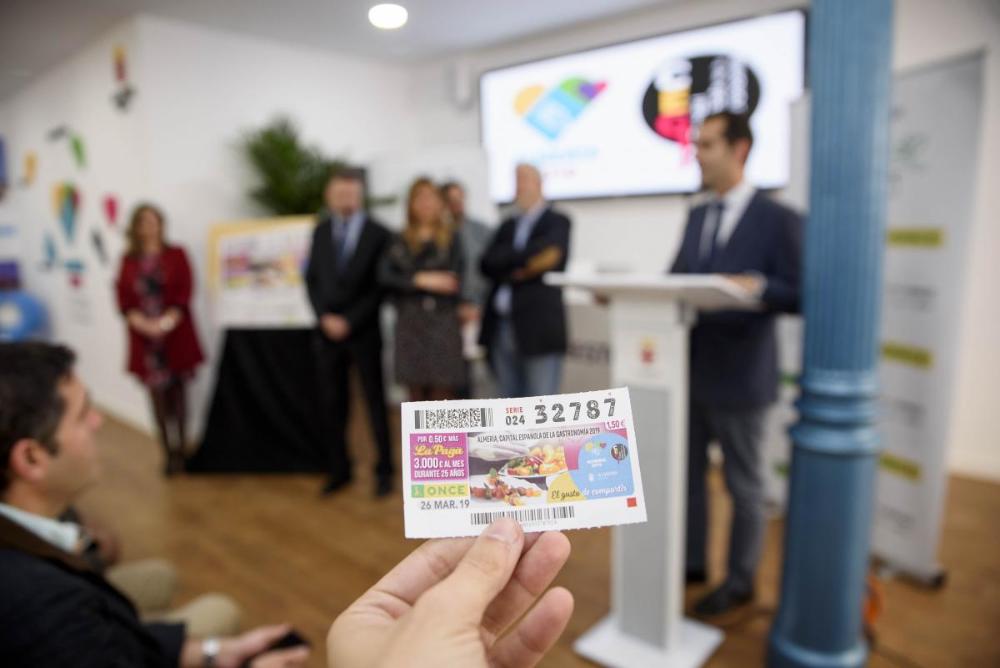 El cupón del 26 de marzo constituyó el pistoletazo de salida para los actos de la ONCE en la Capitalidad Gastronómica de Almería