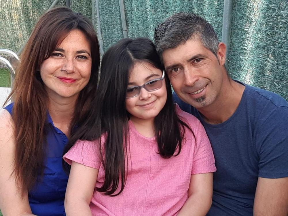 Los padres de Nayara, Mari Carmen Sánchez y Juan Manuel Granados , felices con su hija