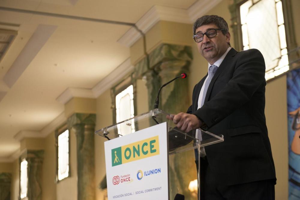 "Estáis contribuyendo a que el mundo sea un poquito más amable", dijo el vicepresidente de la ONCE, José Luis Pinto