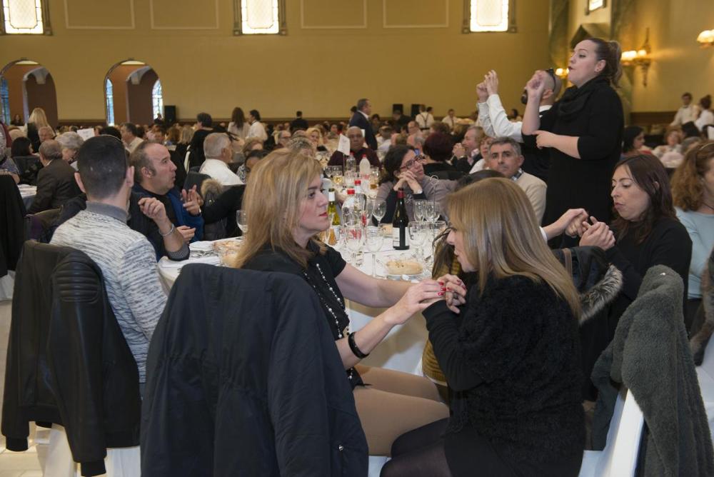 El colectivo de personas con sordoceguera también disfrutó de la celebración de Santa Lucía