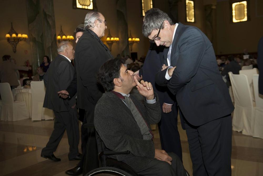 José Luis Pinto y Gonzalo Rivas conversan a su llegada al almuerzo