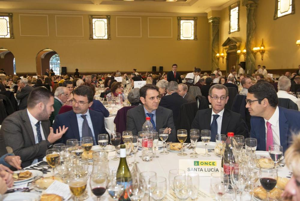 Representantes del Grupo Social ONCE en el almuerzo
