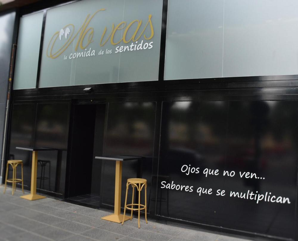 Entrada del restaurante 'No veas'