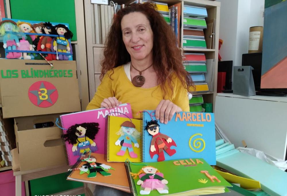 Susa Gómez, maestra de la ONCE en Cádiz