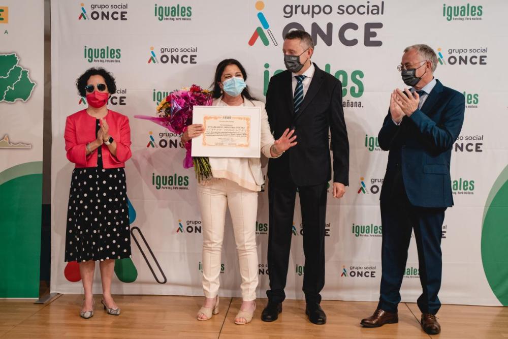 Margarita Montoro con el delegado territorial, la presidenta del Consejo y el director de la ONCE en Málaga