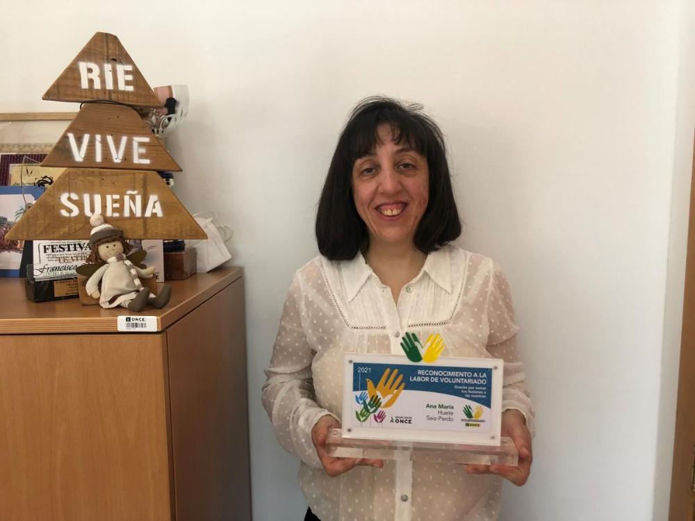 Ana María Huete, Voluntaria del Año en Granada