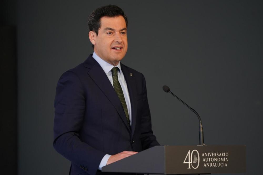 Juanma Moreno agradeció a la ONCE la enorme labor que hacen en España y Andalucía