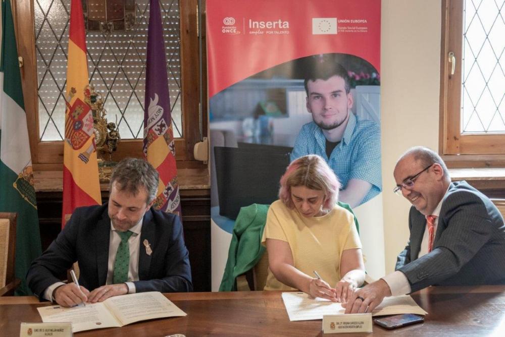 Momento de la firma del acuerdo