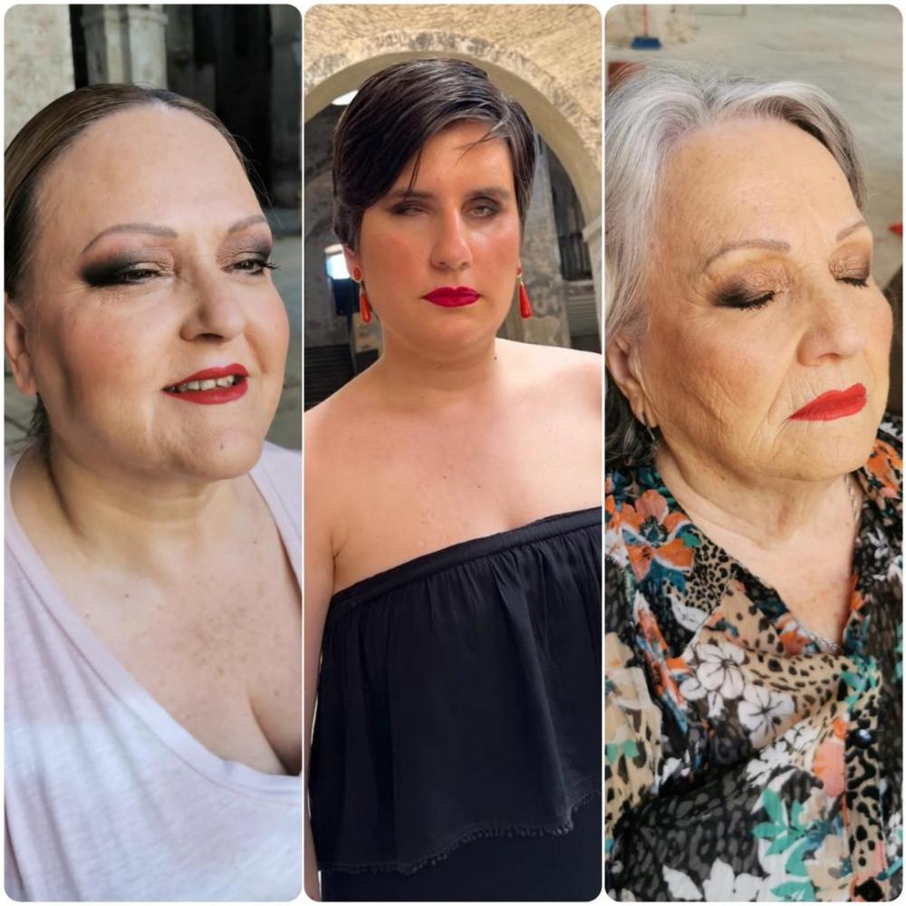 De izauierda a derecha, Lola García-Baquero, la cantaora onubense María Rodríguez, y Pepa Poliduro