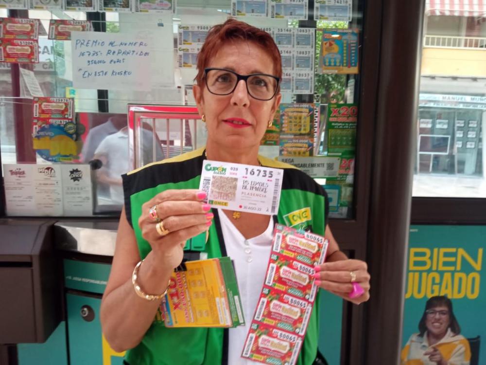 Dolores Jiménez, vendedora de la ONCE en Puente Genil