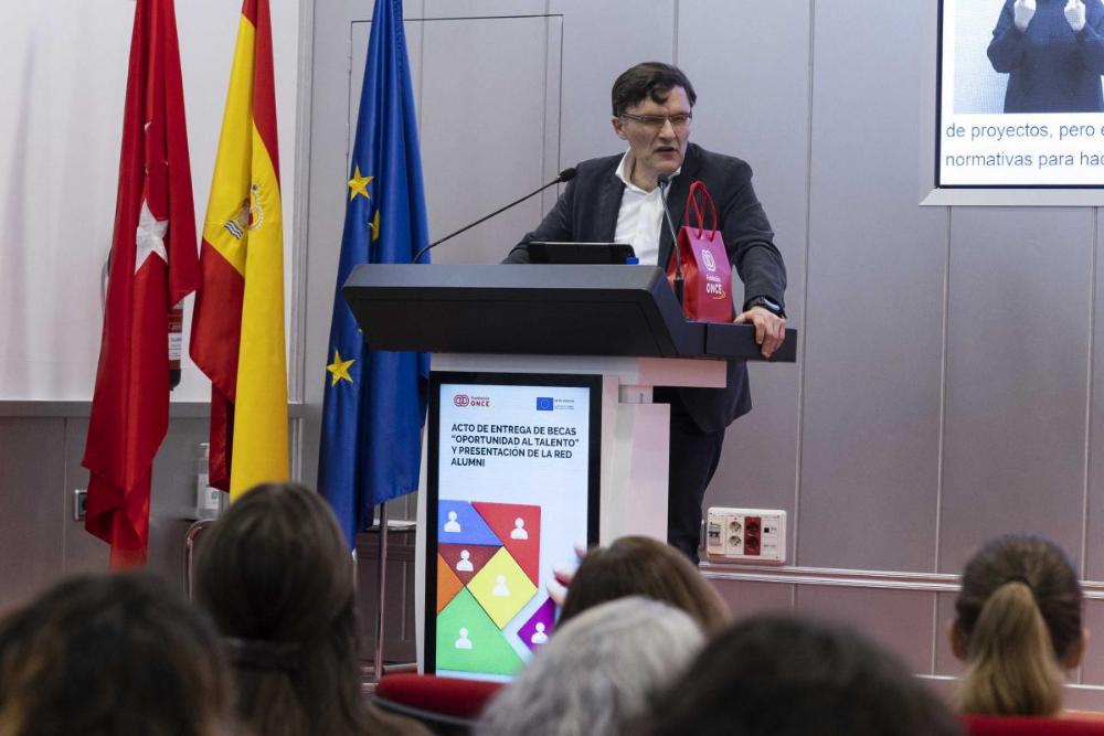 Intervención de Alberto Durán en el acto de entrega de becas