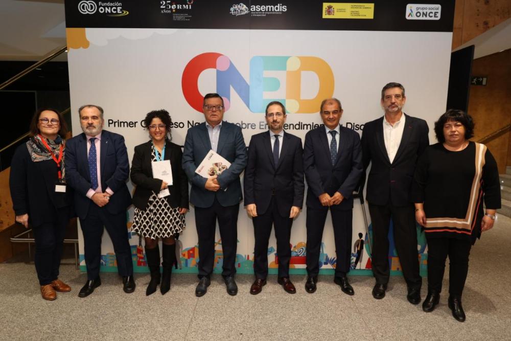 Foto de familia de la inauguración del Congreso