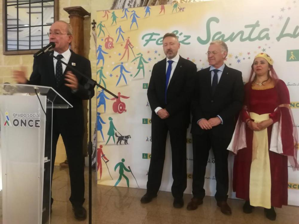 El alcalde de Málaga, Paco de la Torre, participó en la celebración de Santa Lucía en Málaga