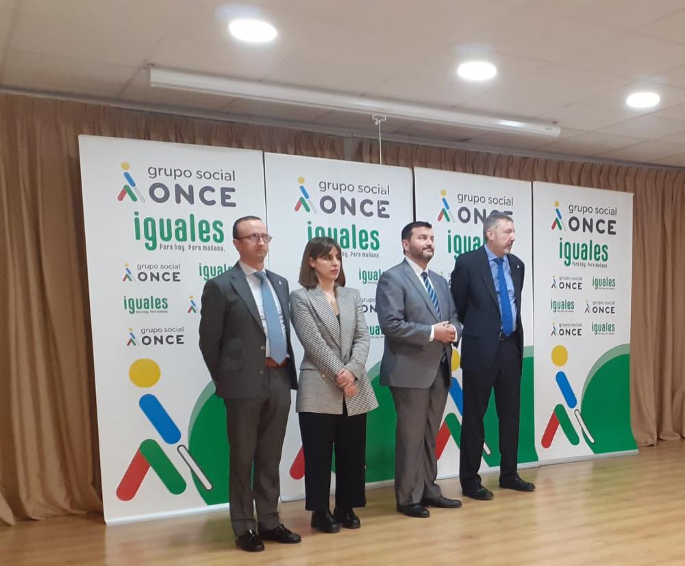 Presentación del equipo en Huelva