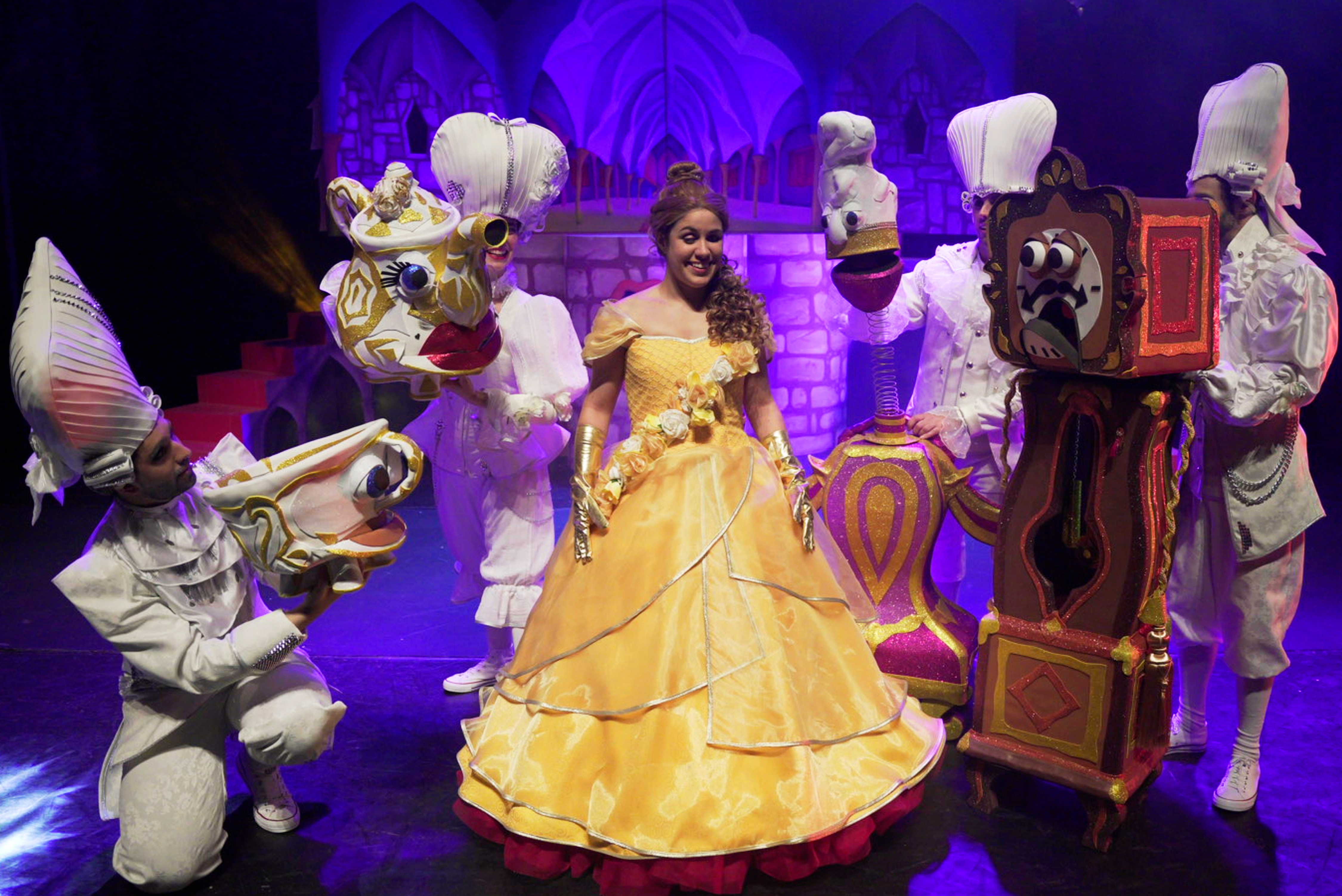 Un momento de la representación de Marina Rojas como Bella