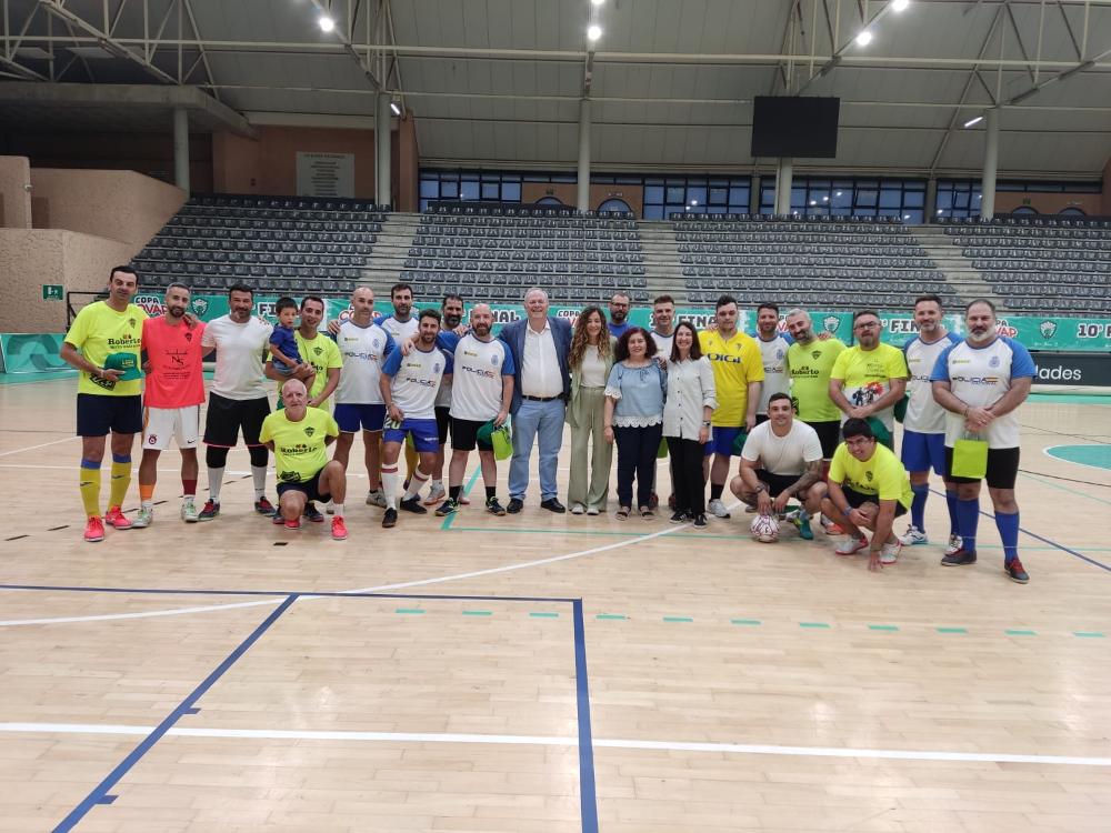 Foto de familia de los equipos