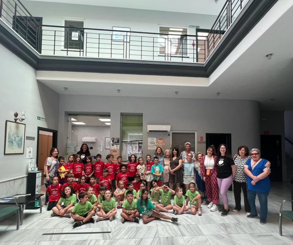 Visita a los talleres de la ONCE en Alcalá de Guadaíra
