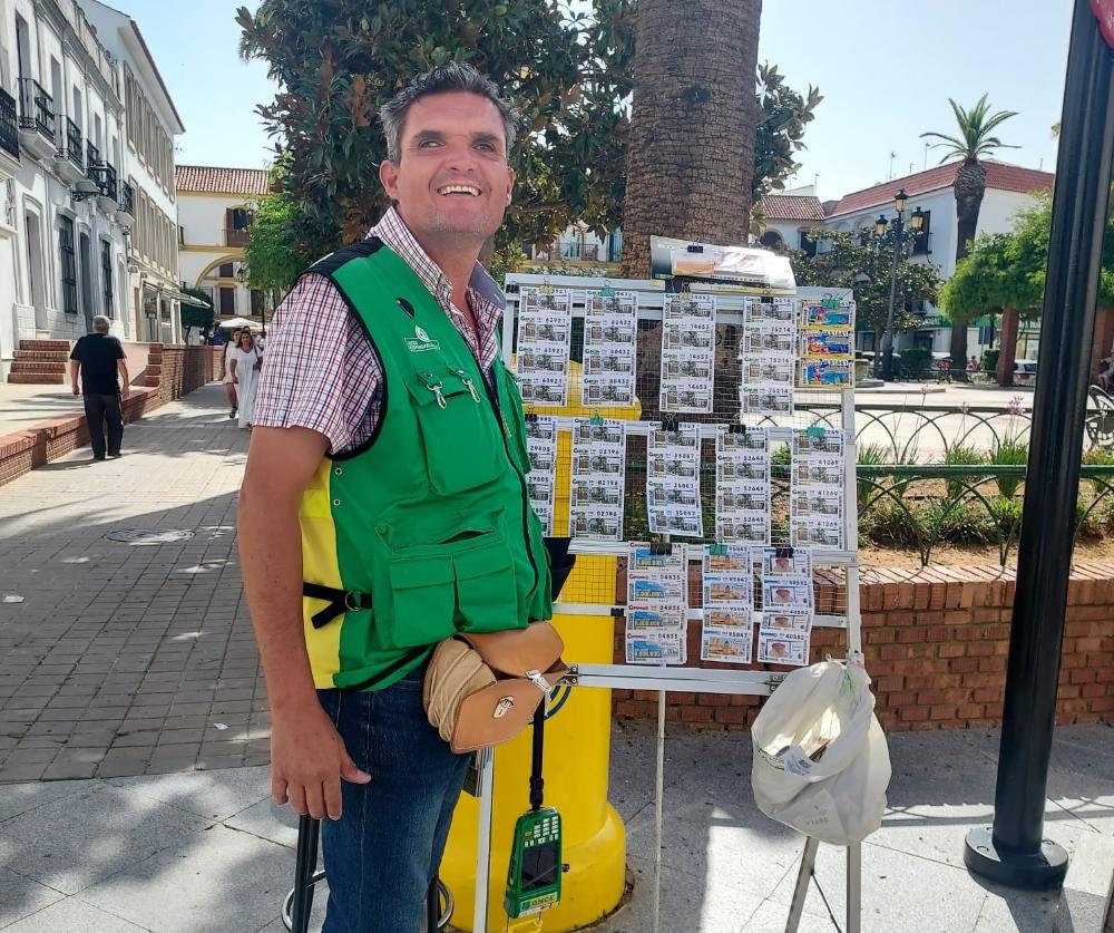 Juan Carlos Prieto, vendedor de la ONCE en Lepe