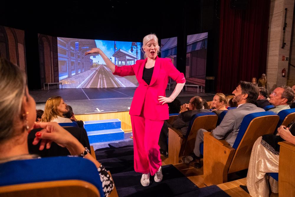 Patty Bonet interactuando con el público