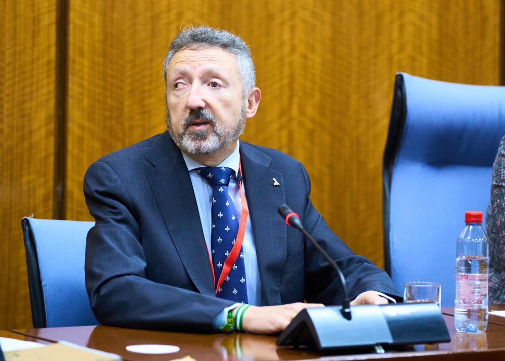 Primer plano de Cristóbal Martínez durante su intervención