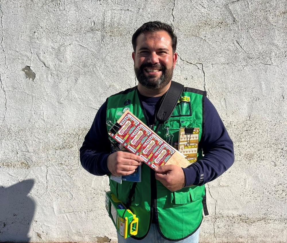 José Manuel Burgos, vendedor de la ONCE en Pilas