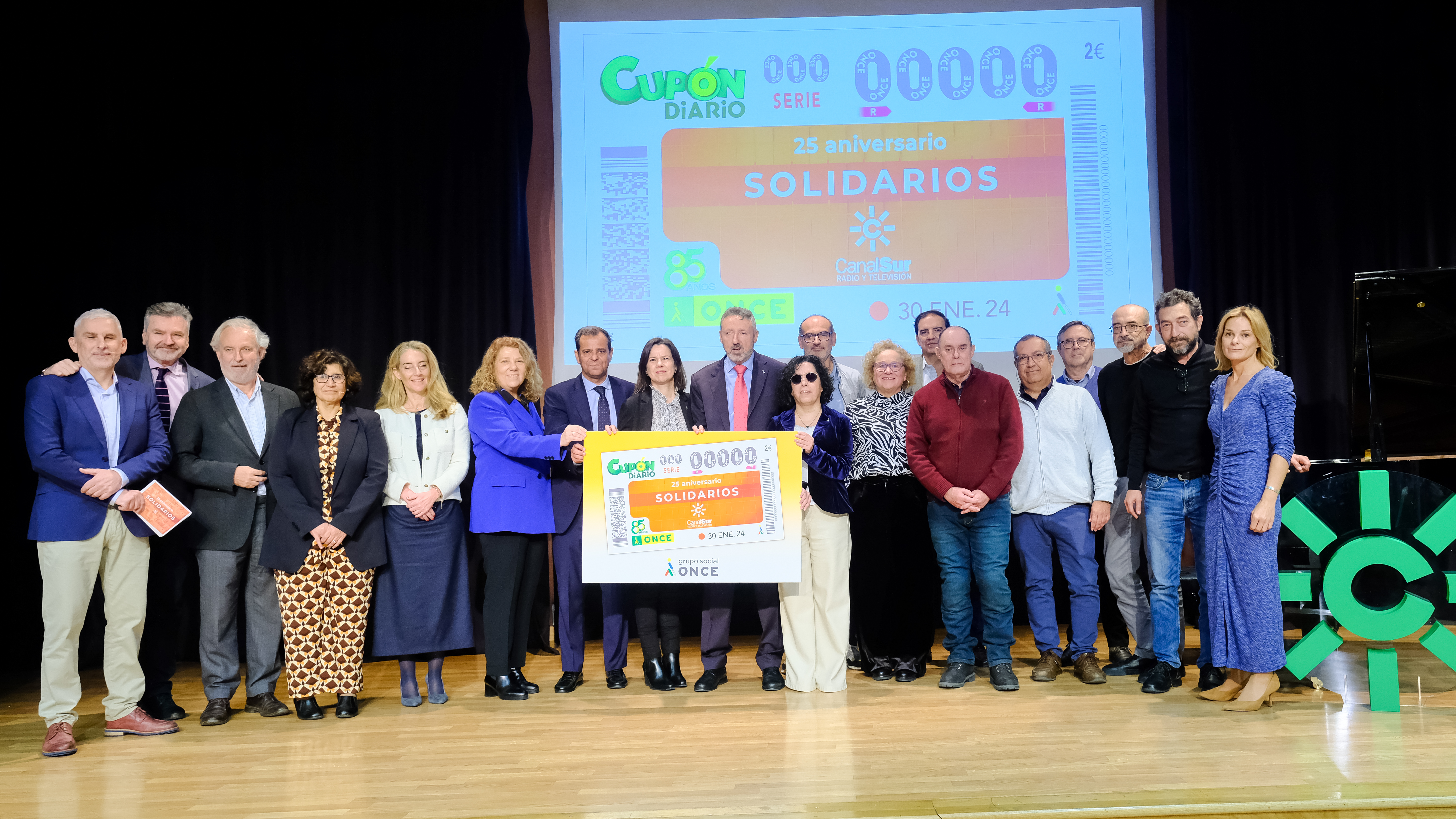 Presentación del cupón de la ONCE dedicado al 25 Aniversario del programa de Canal Sur TV 'Solidarios'
