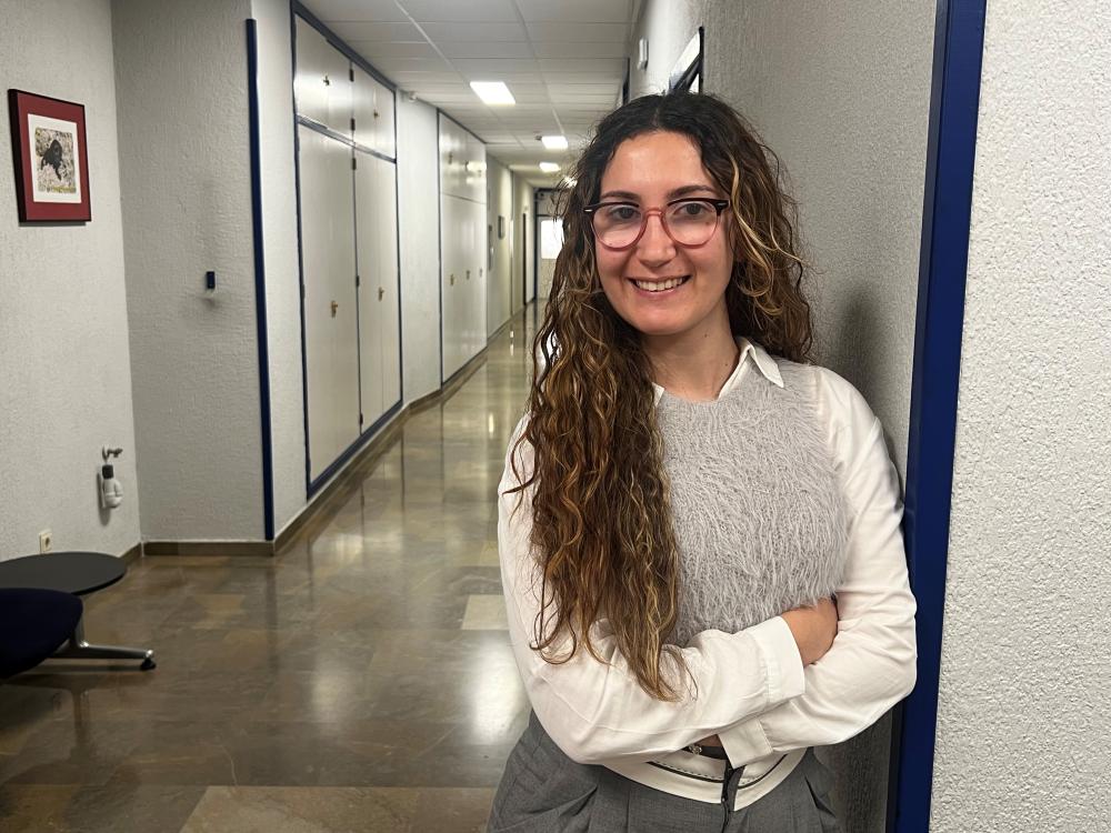 Macarena Sánchez en los pasillos de la Delegación Territorial