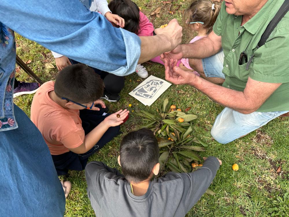 Alumnos en la prueba de la Yincana