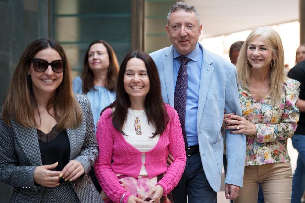 El delegado de la ONCE, la subdelegada, la directora del CRE y la consejera de Educación a su llegada al acto