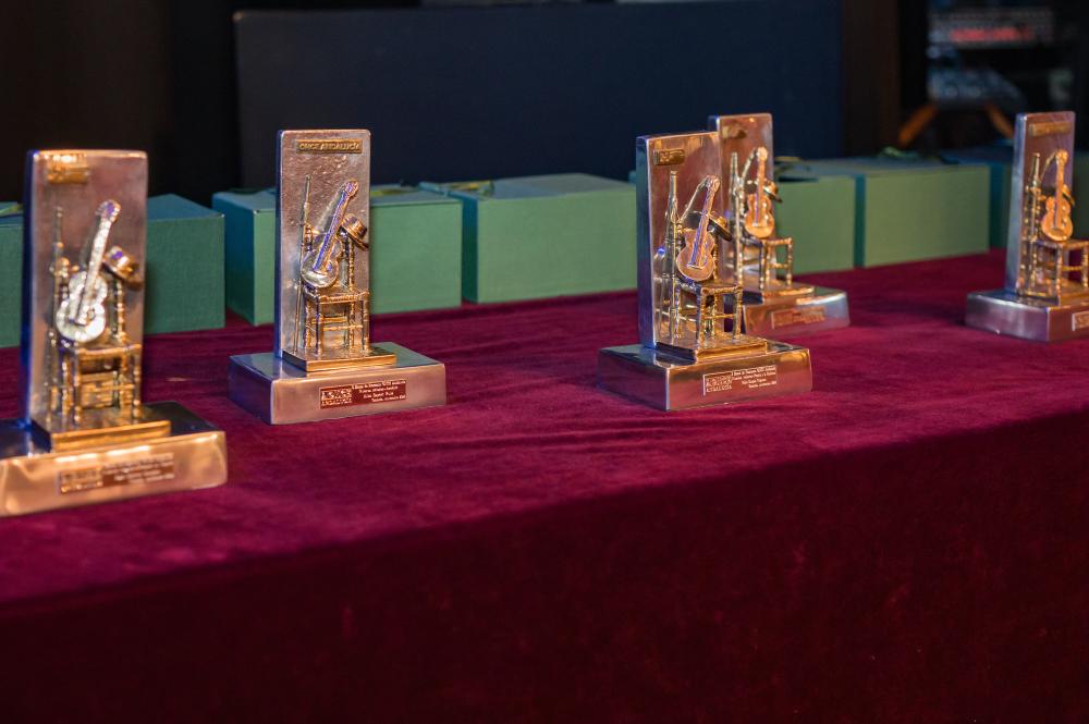Vista de las esculturas de los premios