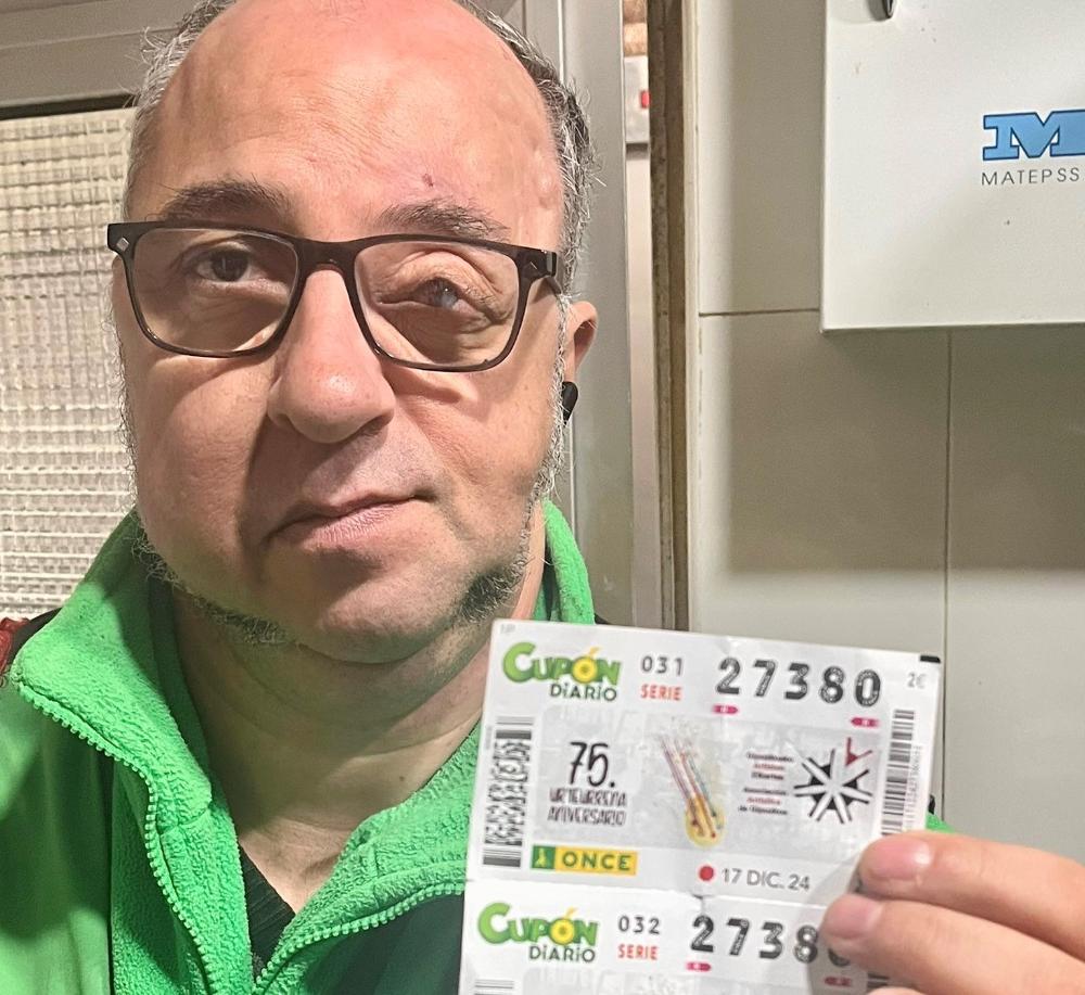 Rafael Morales, vendedor de la ONCE en Sevilla