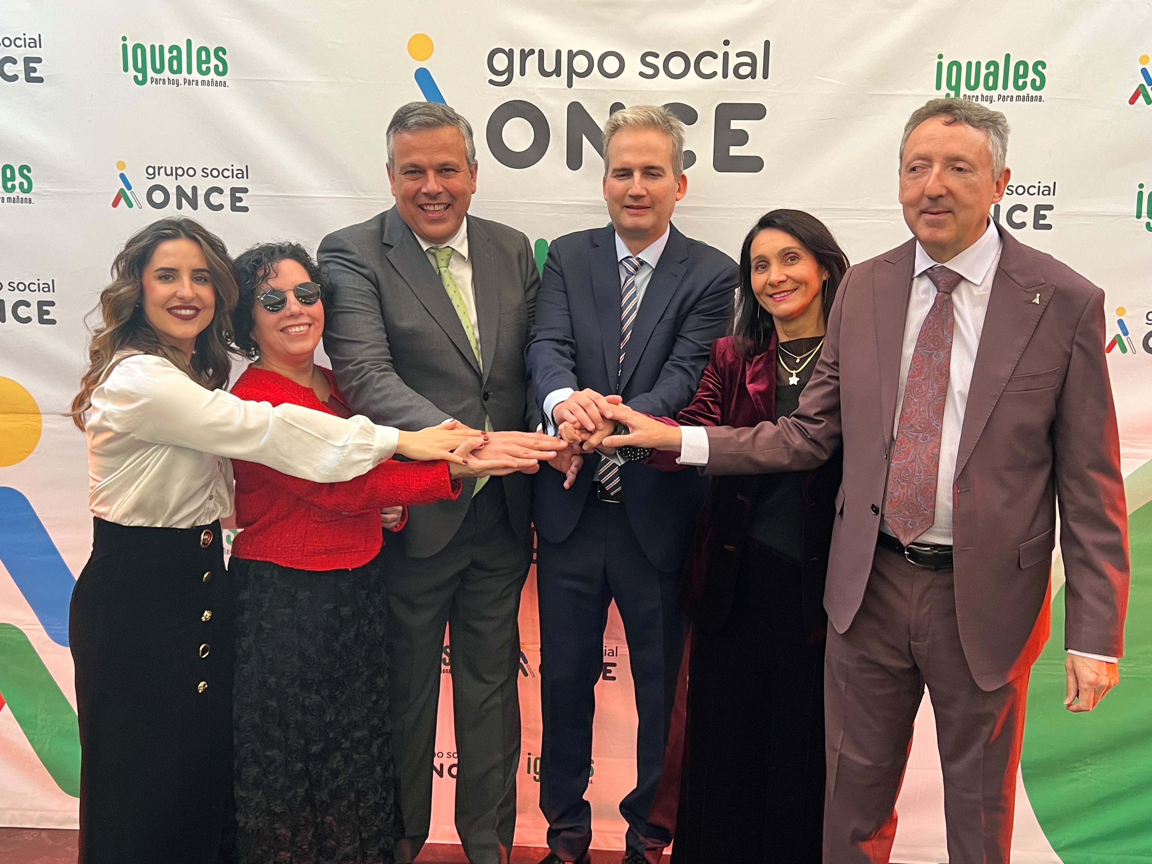 Los centros de la ONCE celebraron Santa Lucía