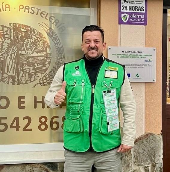 Javier García, vendedor de la ONCE en Guadalcacín