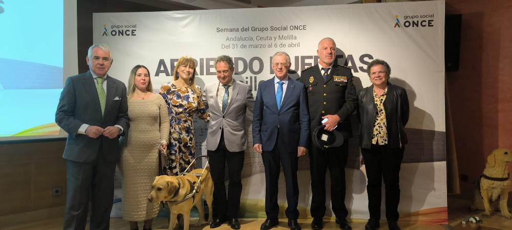 Autoridades asistentes a la Inauguración de la Semana del Grupo social ONCE en Málaga