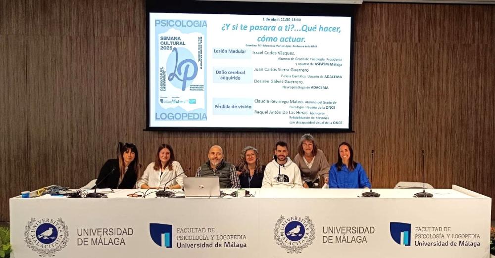 Mesa redonda con psicólogos y educadores de Málaga