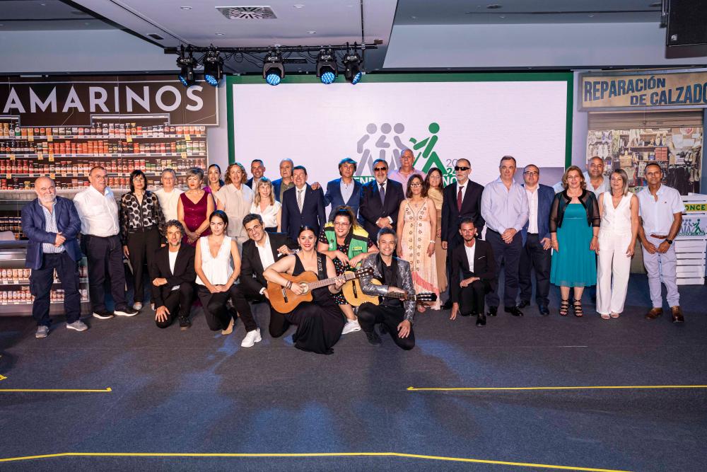 Foto de familia de los galardonados
