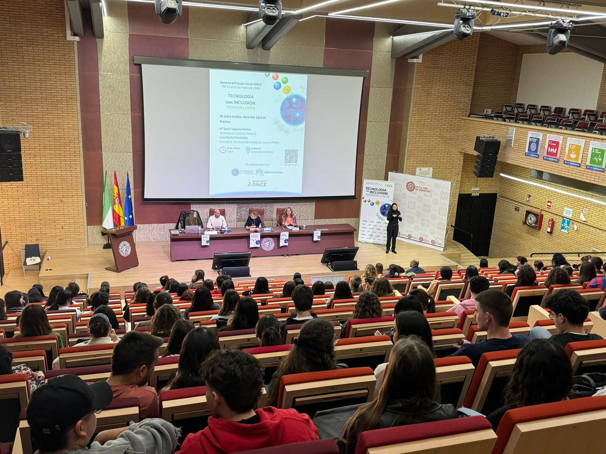 oJOS AL futuro con la IA