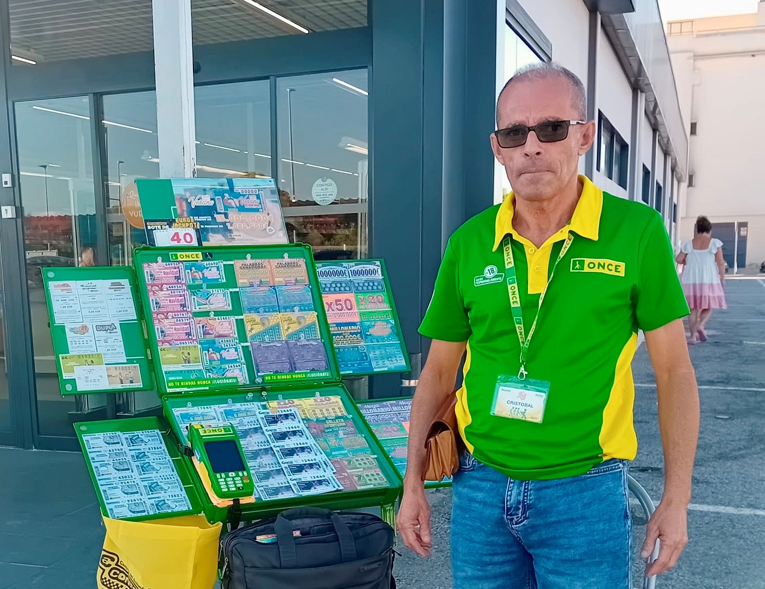 Cristóbal Carrasco en su punto de venta