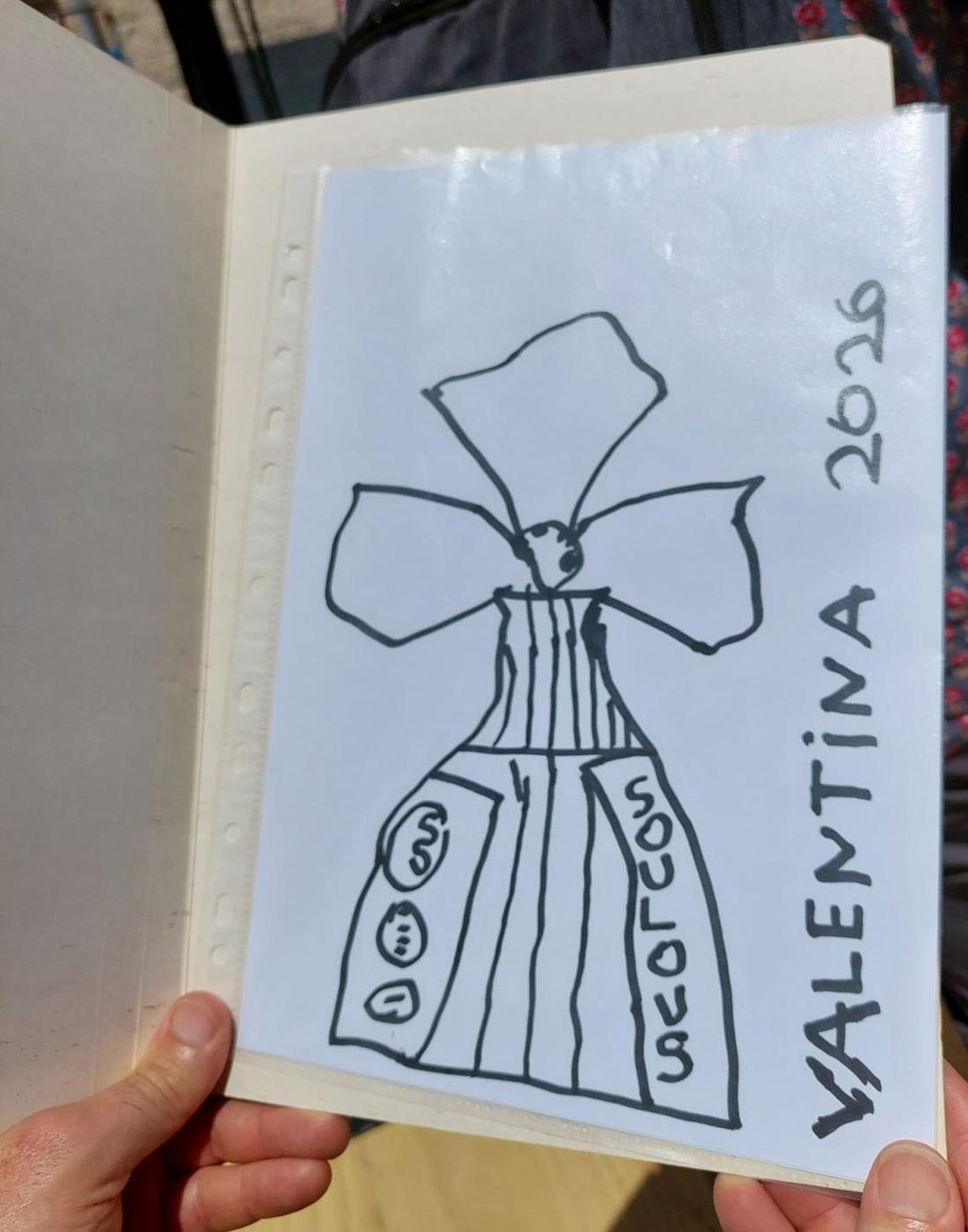Dibujo que le regaló Valentina a León XIV
